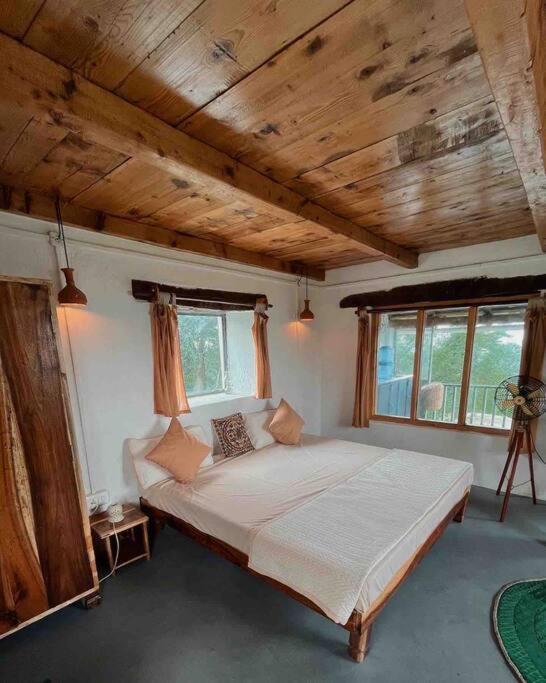 Вилла The Attic Library Бир Экстерьер фото